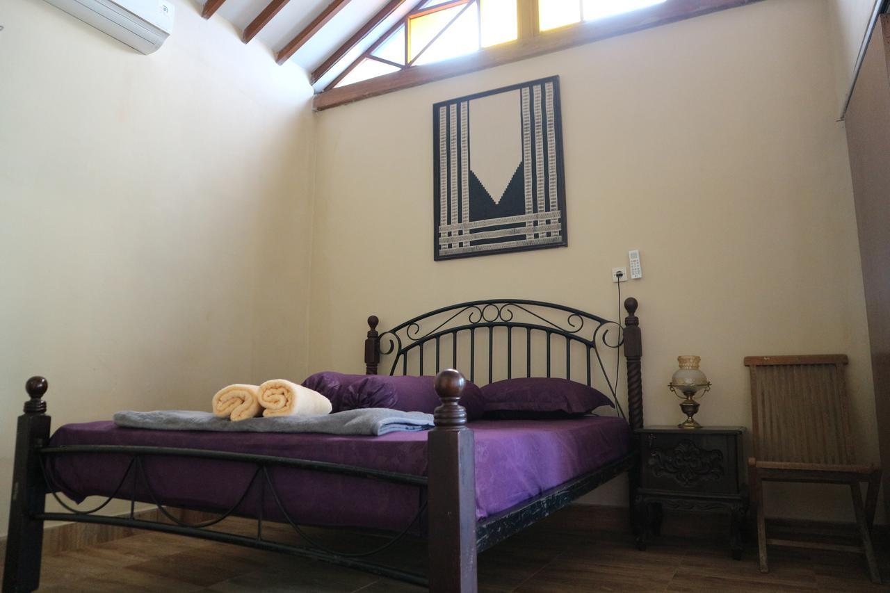 Kembar Guesthouse ジョグジャカルタ エクステリア 写真